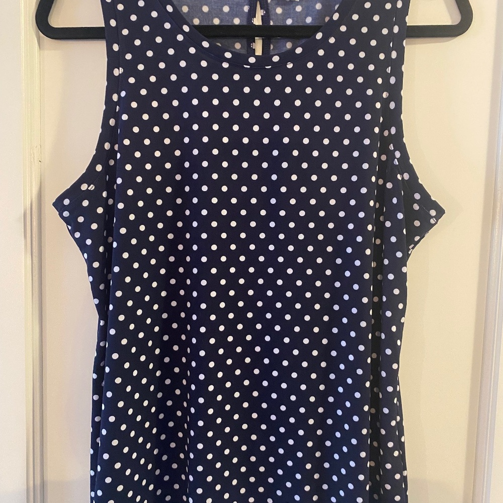 Chaus brand navy and white size medium shell